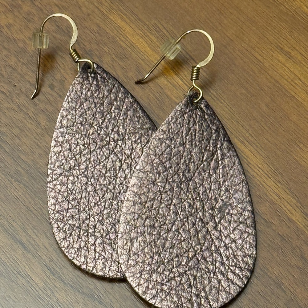 Bronze Beauty Leather Teardrop Earrings